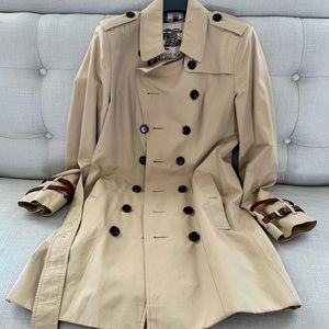 Burberry Vintage Heritage Trenchcoat w Garment Bag